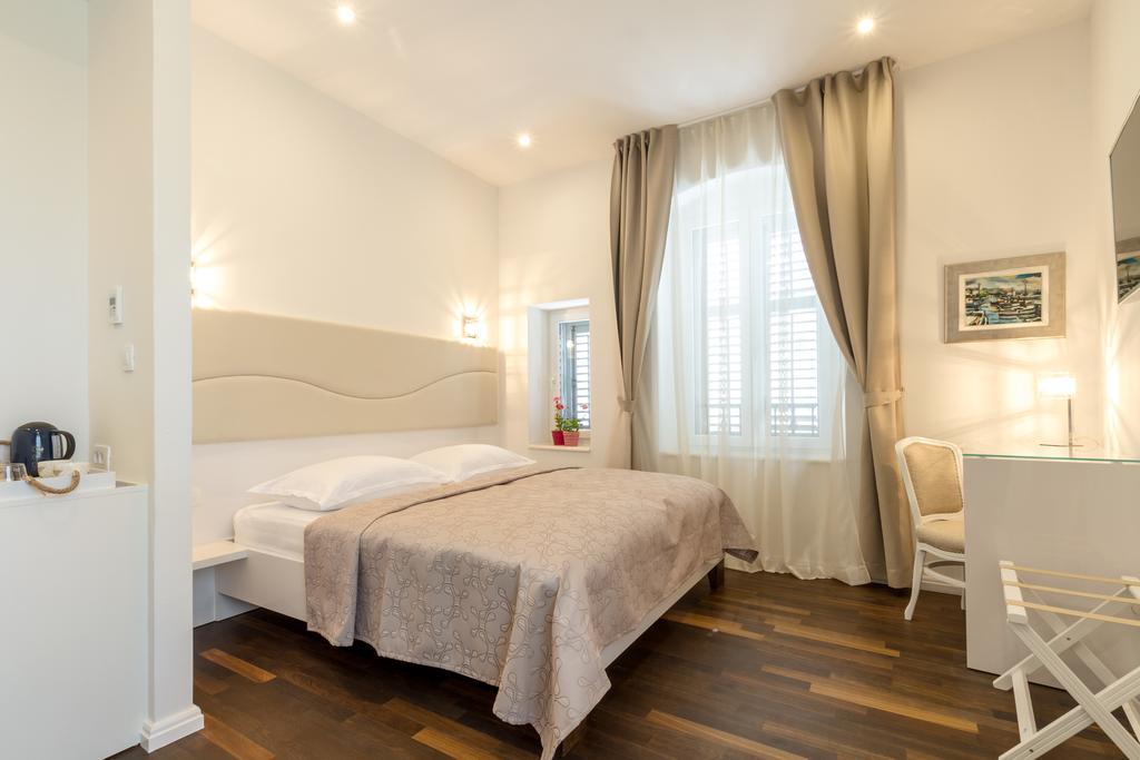 Pellegrini Luxury Rooms Сплит Экстерьер фото