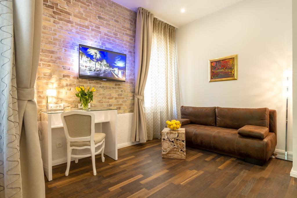 Pellegrini Luxury Rooms Сплит Экстерьер фото