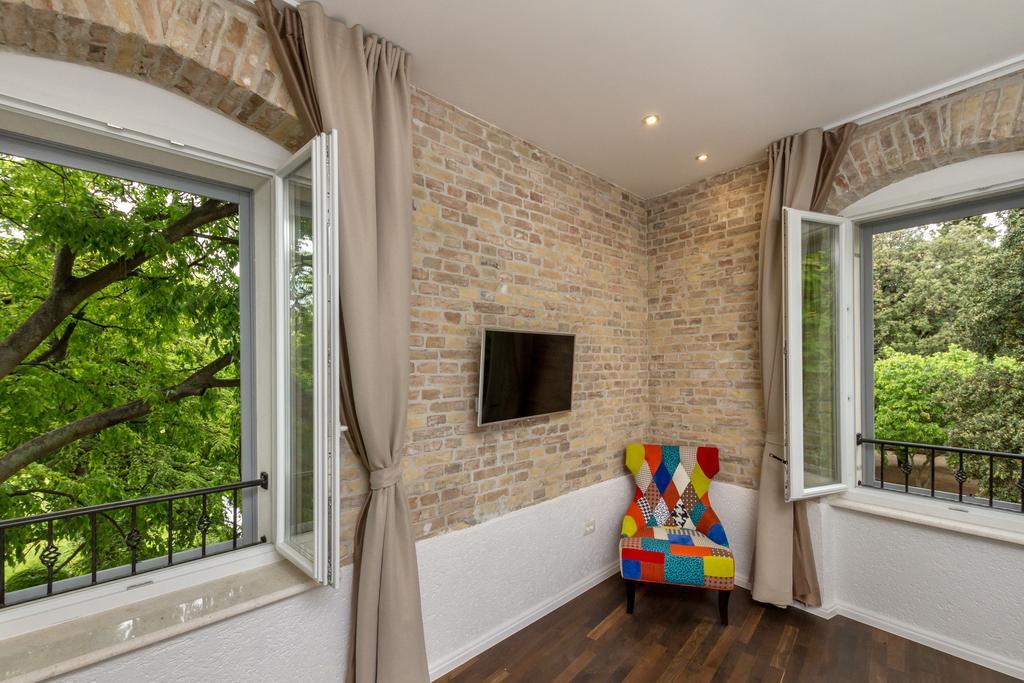 Pellegrini Luxury Rooms Сплит Экстерьер фото
